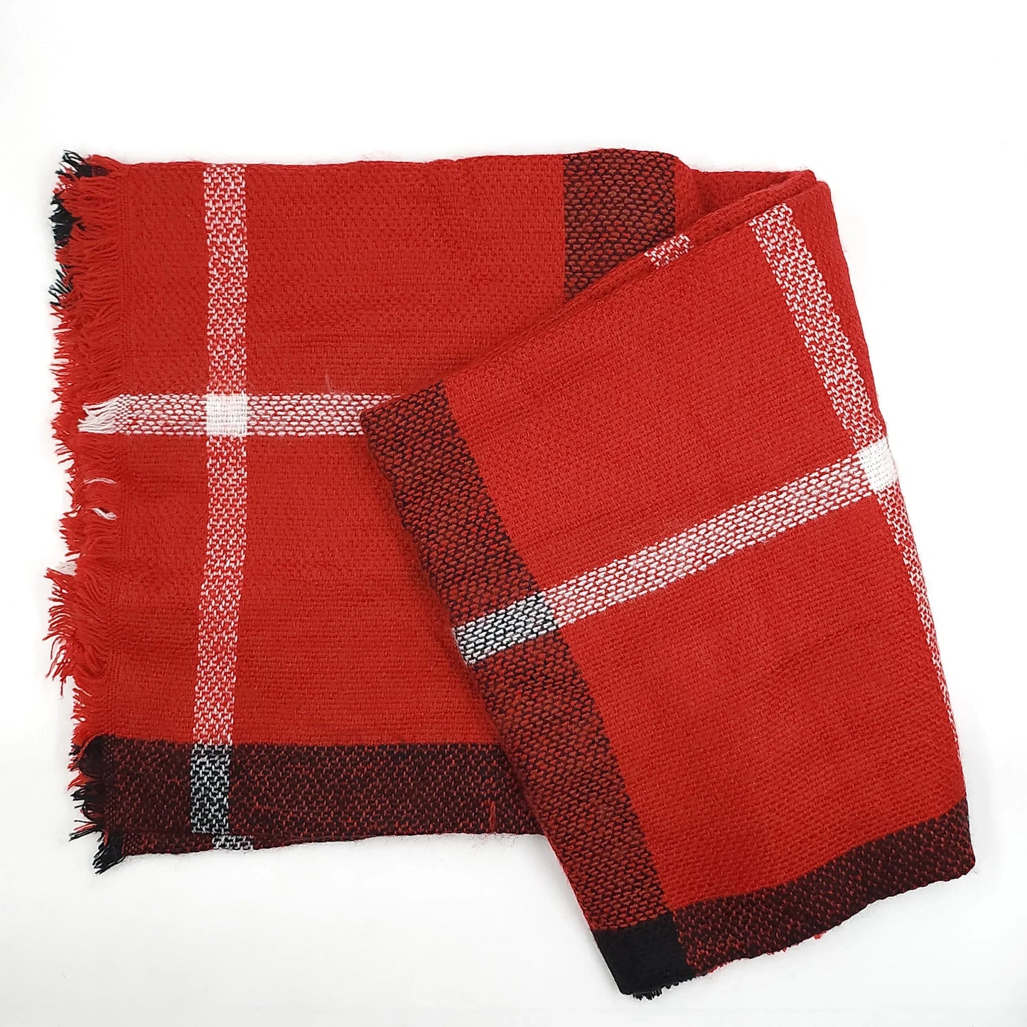 Petals & Cake Gift Box - The Gifts Maker Amman, Jordan