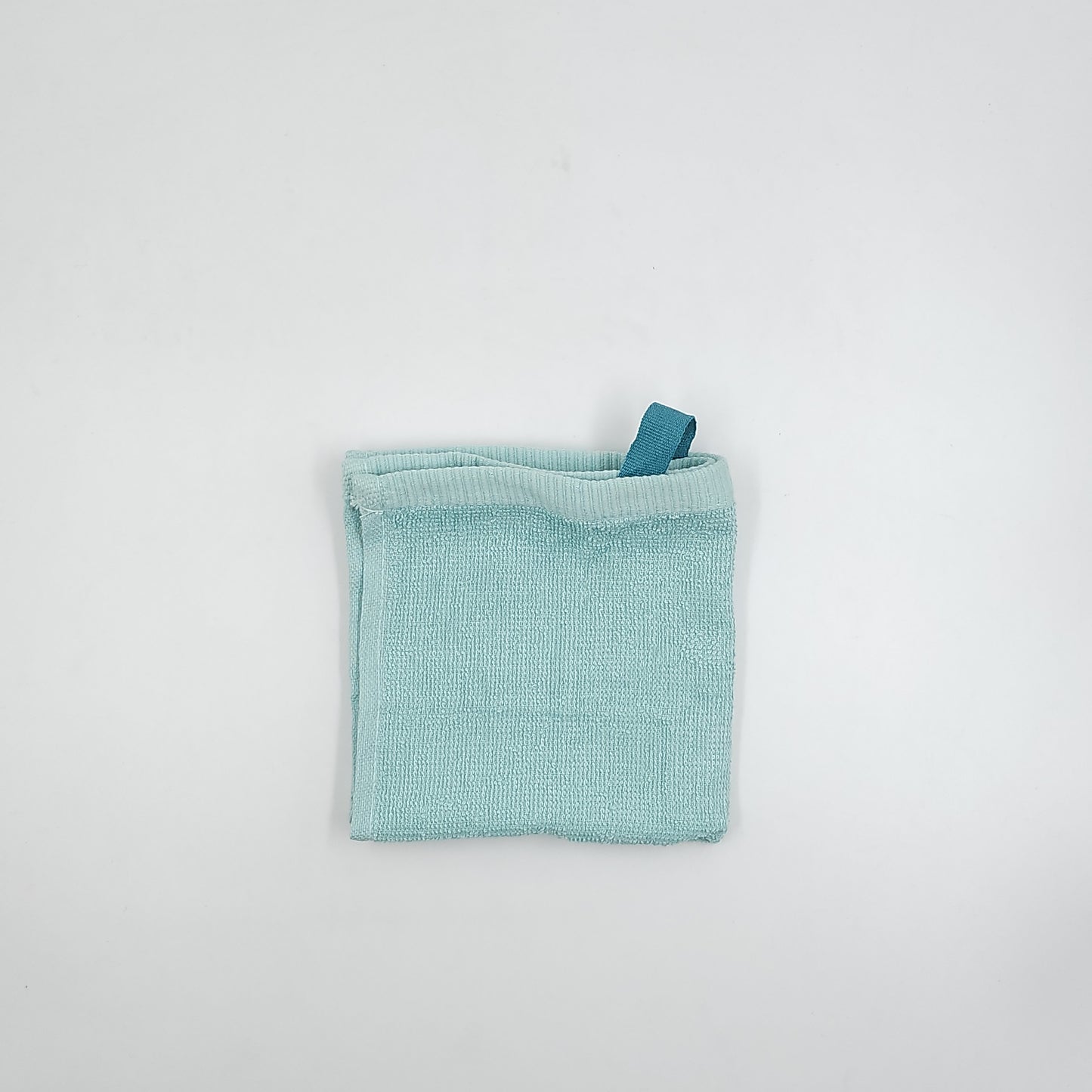 صندوق الجمال في التفاصيل