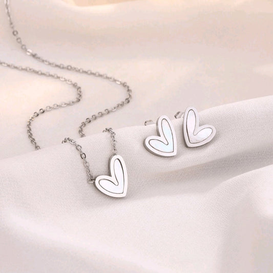 طقم قلادة وأقراط