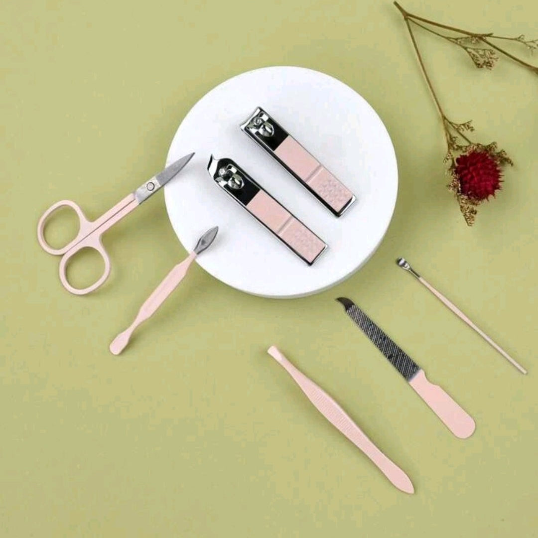 Nails Grooming Kit