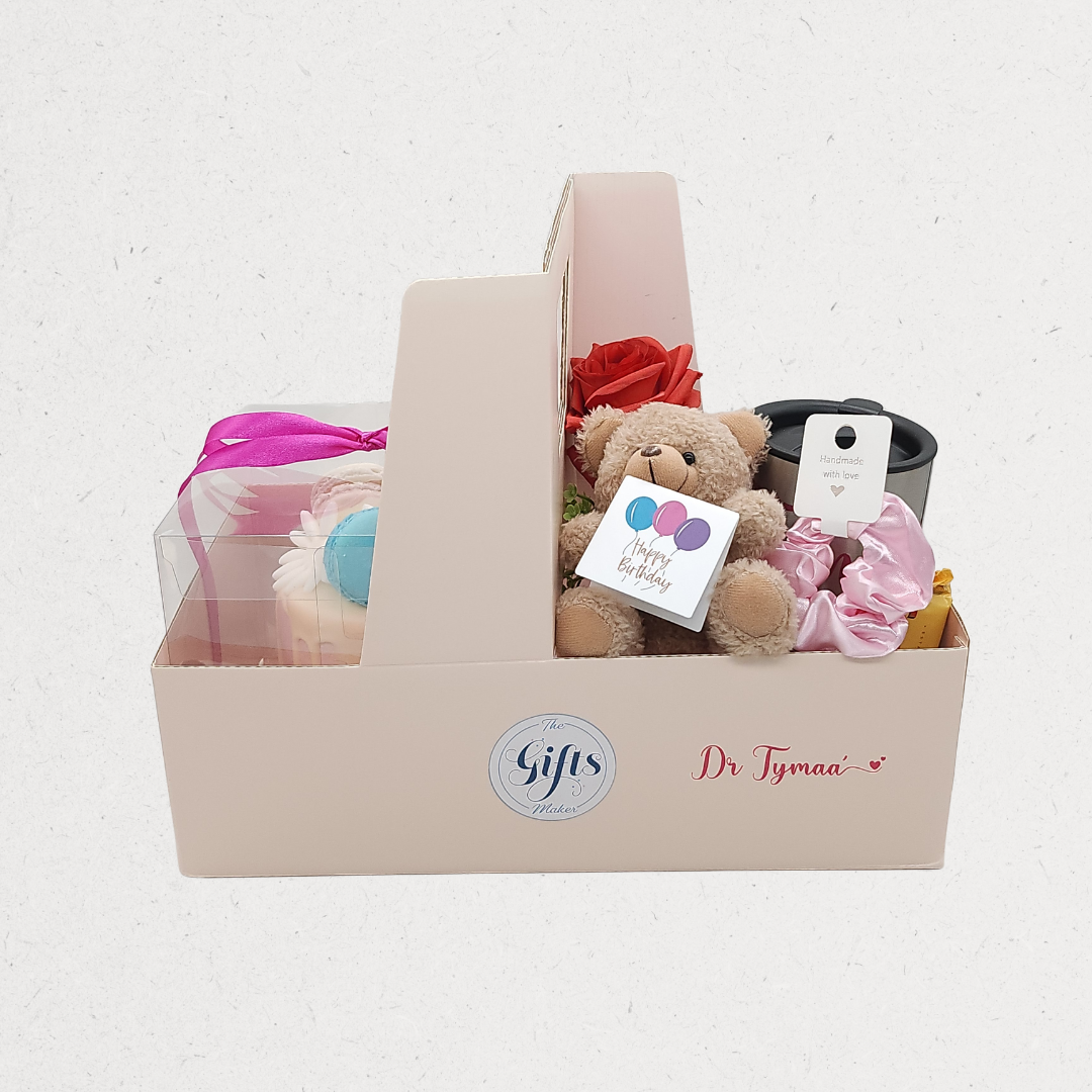 Cake and Hugs Box | Personalized Gift with Cake – Amman, Jordan